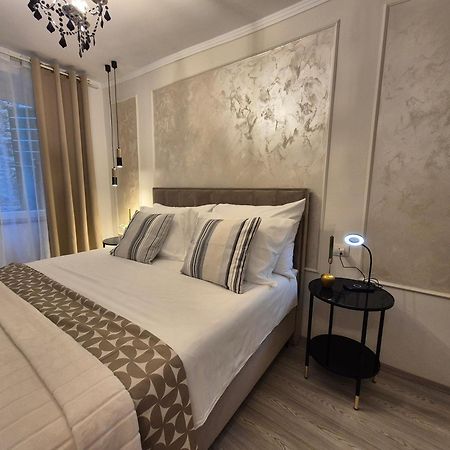 Studio Apartment Lily Ровінь Екстер'єр фото
